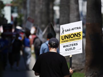 Los trabajadores de la ciudad de Los Ángeles se sumarán con su paro a las huelgas que están ocurriendo en California.
