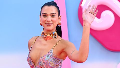 Dua Lipa como "Barbie Sirena" recibió elogios en las redes sociales