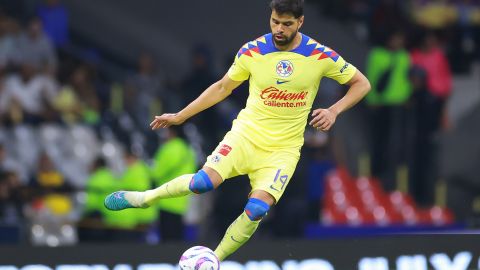 Néstor Araujo, defensor del Club América.