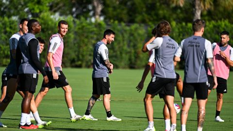 Inter Miami en prácticas antes del juego ante Orlando City.