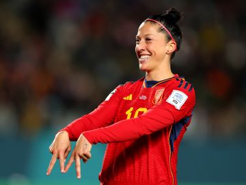 Jennifer Hermoso, jugadora de las Tuzas de Pachuca, celebrando un gol en el Mundial.