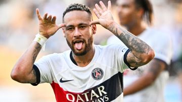 Neymar Jr. hizo la pretemporada 2023 con el PSG antes de firmar con el Al Hilal de Arabia Saudí.