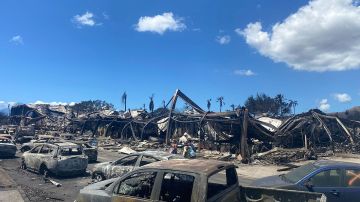 México confirma la muerte de 2 personas mexicanas entre los más de 100 fallecidos por los incendios en Hawaii