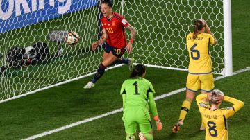 Jennifer Hermoso puso el pase para el primer gol de España en el juego contra Suecia.