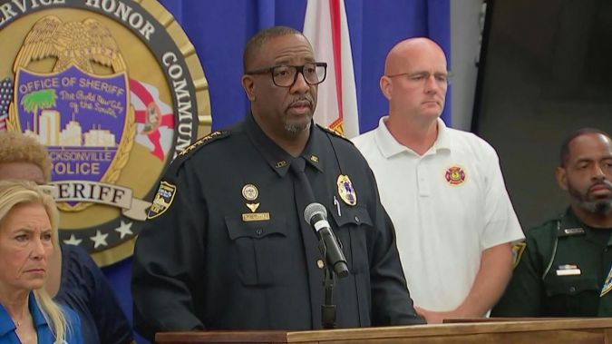 Tiroteo en Florida: Identifican al pistolero que mató a tres personas por motivos raciales en Jacksonville