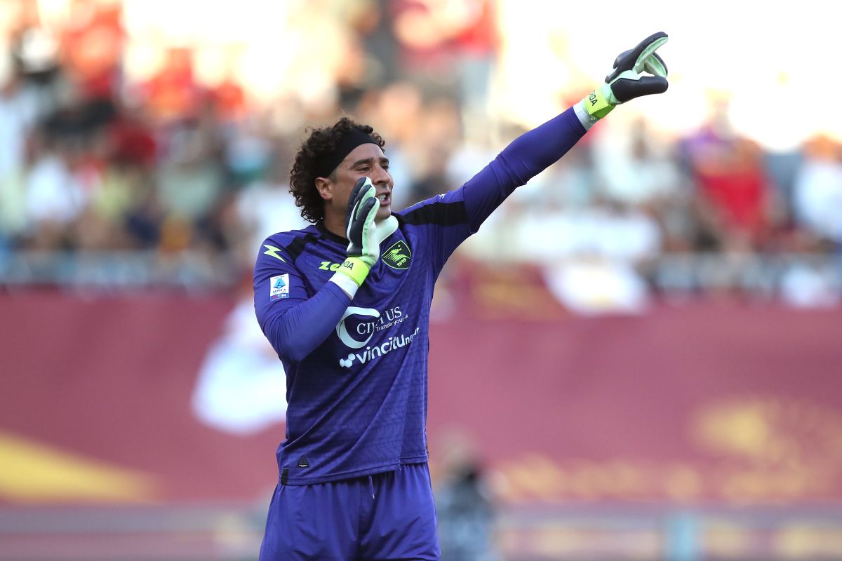 Guillermo Ochoa was a fundamental piece in Salernitana’s draw against Roma (VIDEO)