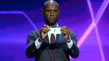 Eric Abidal en el sorteo de la UEFA Champions League.