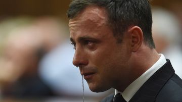 Oscar Pistorius lleva 10 años en la cárcel por homicidio culpable.