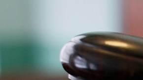 Condenan a una adolescente de Ohio por matar a su novio y amigo tras chocar su auto intencionalmente