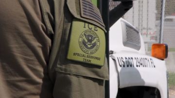 ICE reportó que continúa con las deportaciones de personas solas y unidades familiares.