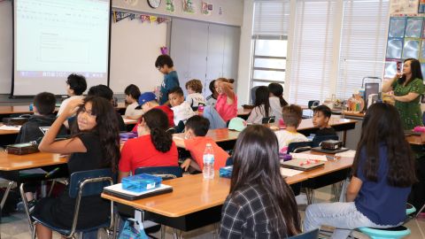 Más de 400 mil estudiantes regresaron a las aulas este lunes 14 de agosto.