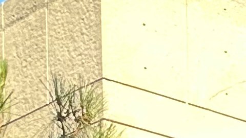 Claudia Chiu, artista del maquillaje en su beauty movil. (Araceli Martínez/La Opinión)