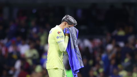 Diego Valdés, mediocampista de América, en lamento.