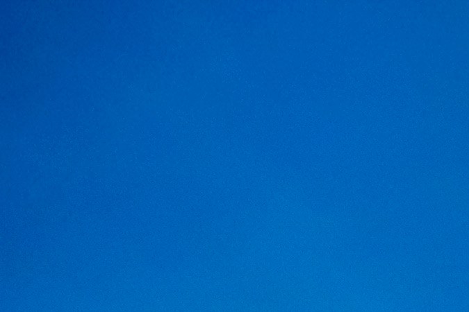 Omar Mendoza y Camilo Sanvezzo, durante el partido de Octavos de Final de la Leagues Cup 2023, entre los Gallos Blancos del Querétaro y el New England Revolution.