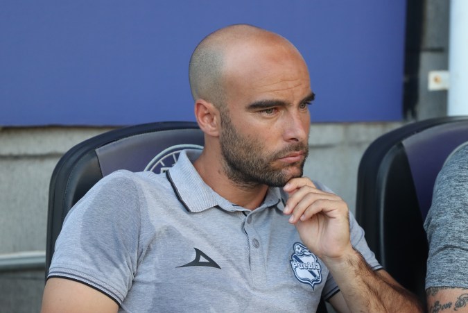 Eduardo Arce también fue despedido del banquillo del Puebla.