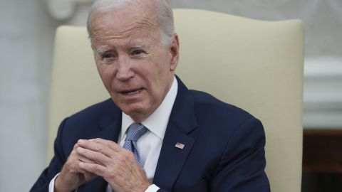 Joe Biden vuelve a estar bajo la mirada pública