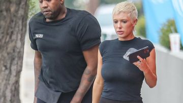Kanye West y Bianca Cesnori paseando por DTLA.