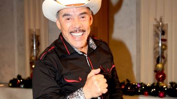 Pedro Rivera, padre de Jenni Rivera, en un show de Telemundo.