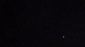 Phil Mickelson aterriza en el tercer hoyo durante una ronda de práctica antes del 151.° Abierto en el Royal Liverpool Golf Club.