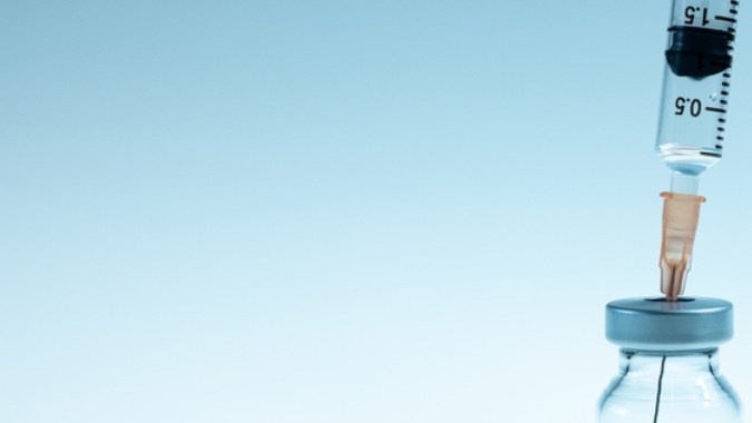 Aprueban la primera vacuna contra el RSV en Estados Unidos. qué debes saber