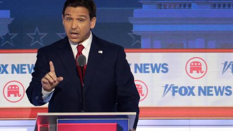 Ron DeSantis continúa en problemas para conservar su popularidad