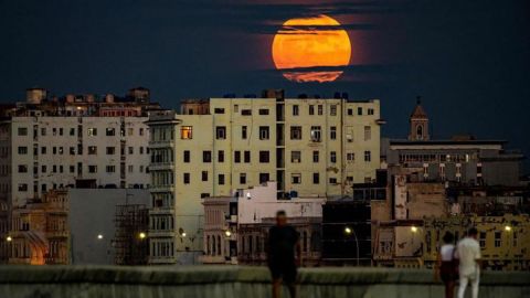 Superluna azul: las espectaculares imágenes del raro fenómeno que no se repetirá hasta 2037