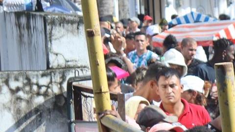 Más de 90,000 migrantes se encuentran varados en la frontera sur de México