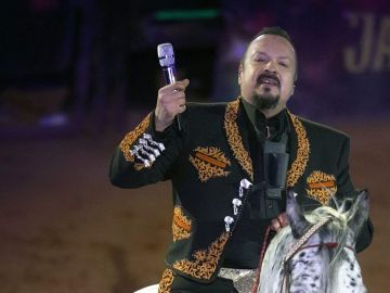 Pepe Aguilar escribe polémico mensaje tras burlas de Alejandro Fernández | Mezcalent.