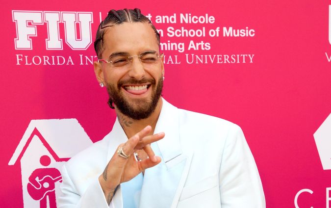 Maluma presume a su nueva novia | Mezcalent.