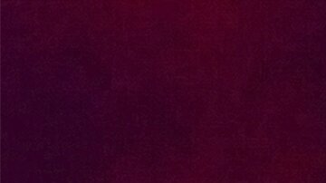 Belinda alza billetes del piso | Mezcalent.