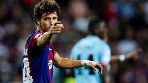 João Félix celebra tras marcar el 1-0 durante el partido entre el FC Barcelona y el Amberes.