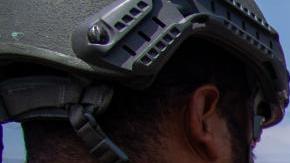 Alguaciles de Estados Unidos con fugitivo capturado durante la operación North Star.