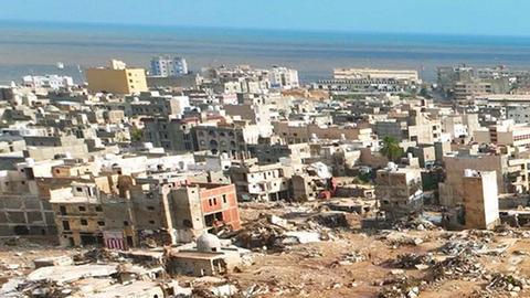 Tragedia en Libia por inundaciones ya suma 5,200 muertos y más de 8,000 desaparecidos