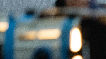 La vicepresidenta Kamala Harris (centro) lidera ceremonia por el 9/11 en el WTC.