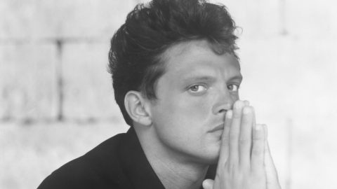 Luis Miguel sí es un deudor alimentario, asegura abogado | Mezcalent.