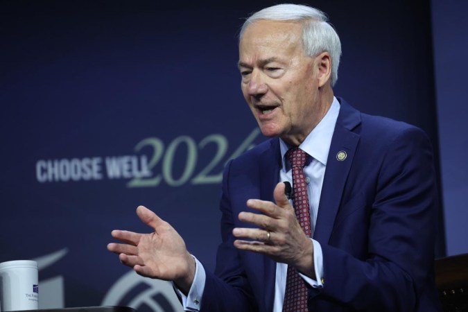 Asa Hutchinson, exgobernador de Arkansas