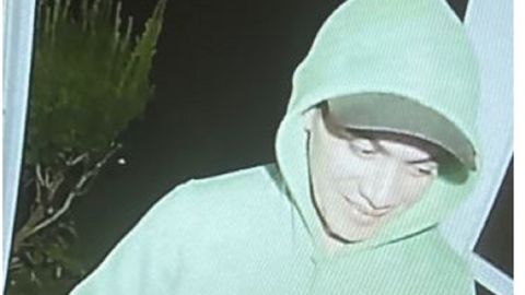 Arrestan a la hermana del peligroso asesino que continúa prófugo en Pensilvania