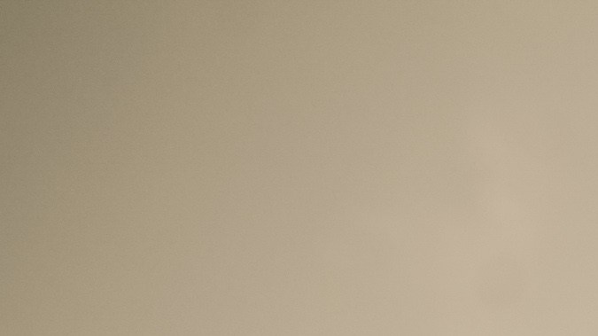 En la imagen aparece el actor Leonardo Sbaraglia personificando a Carlos Menem. / Foto de Federico Romero. / Cortesía de Prime Video.