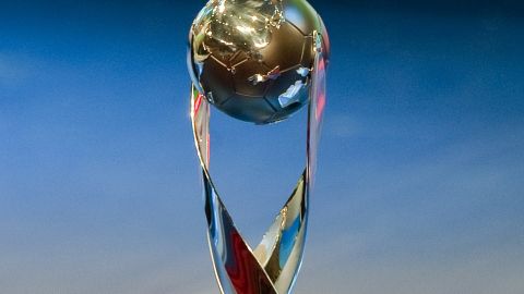 El trofeo que se entrega al campeón sub-17 del mundo.