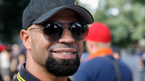 Enrique Tarrio, el exlíder de los Proud Boys de origen cubano que fue condenado a 22 años de cárcel por el asalto al Capitolio en EE.UU.