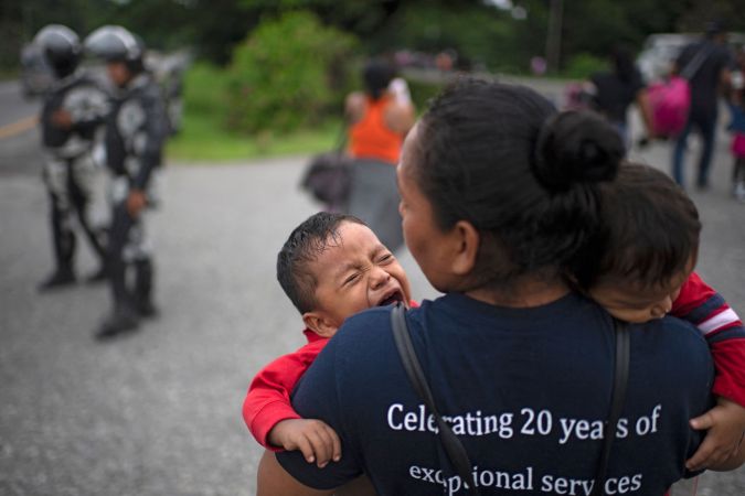 Iglesia denunció crisis humanitaria en frontera sur de México que ha provocado estampidas humanas