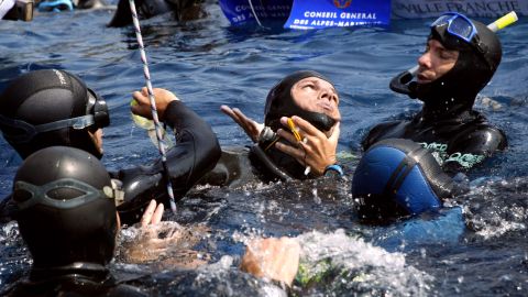 El buzo australiano Herbert Nitsch logró descender 253,2 metros.