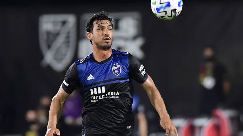 Oswaldo Alanís durante su etapa como jugador de los "Quakes".