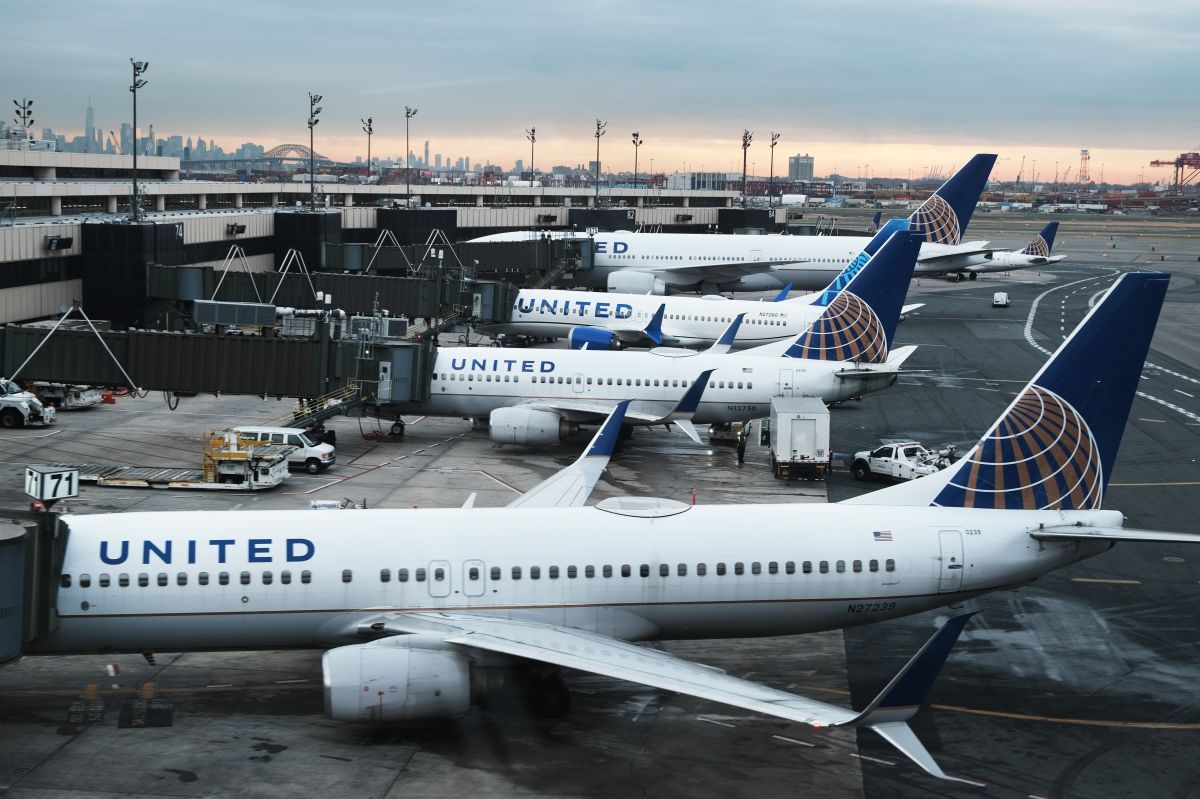 United Airlines temporarily halted its flights in the US due to a computer error