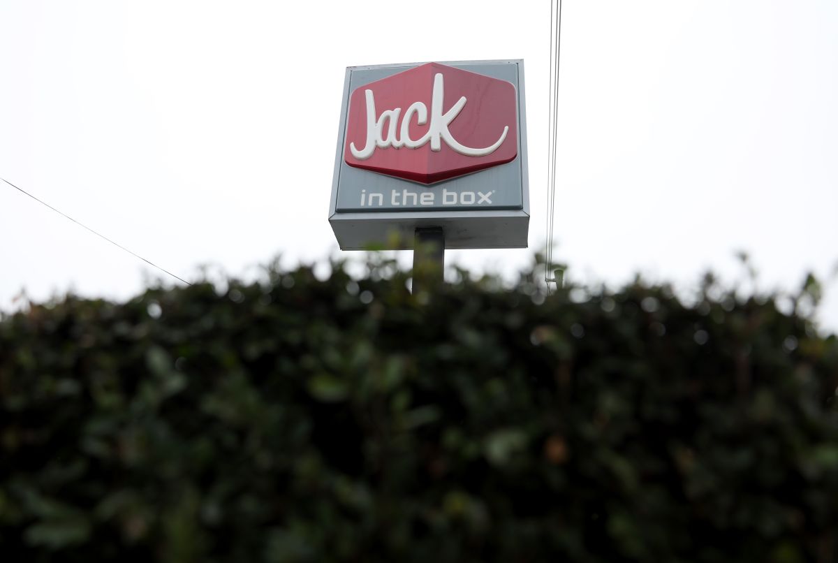 VIDEO: Man sues Jack in the Box after employee shot him after argument over fries