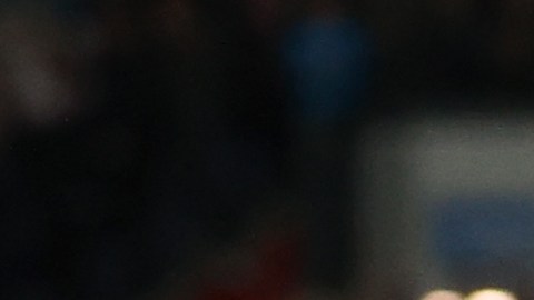Santiago Giménez destaca con su habilidades en el fútbol europeo.