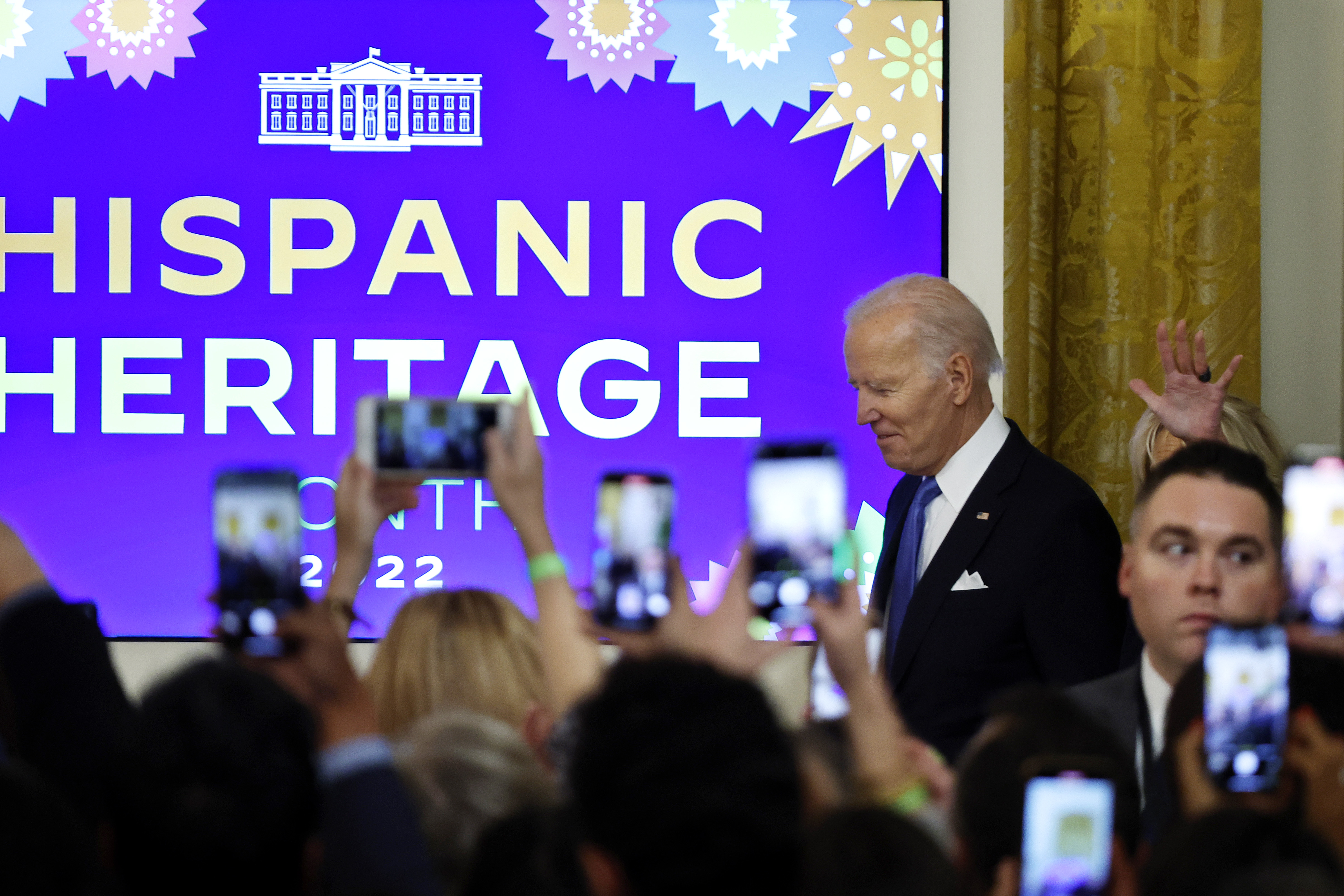 Biden llega a una recepción para celebrar el Mes de la Herencia Hispana en la Casa Blanca el 30 de septiembre de 2022.