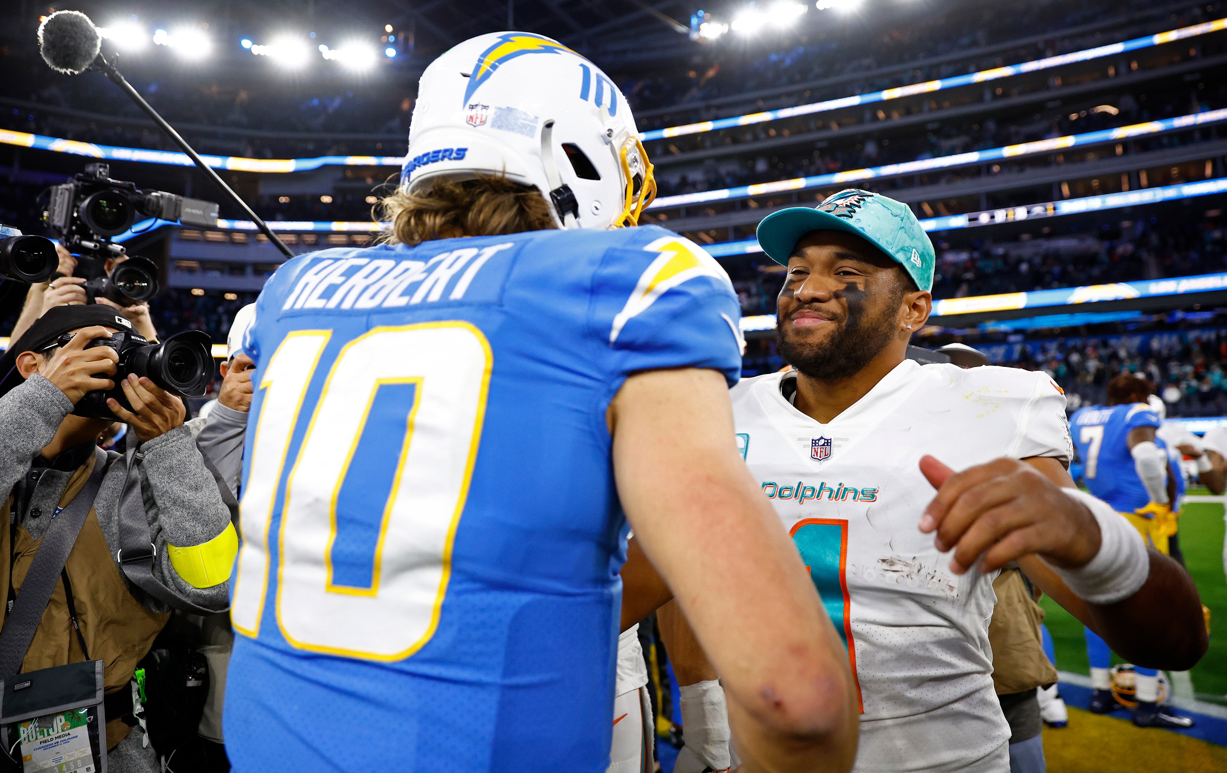 Dolphins contra Bills: Un duelo de ofensivas con posibles