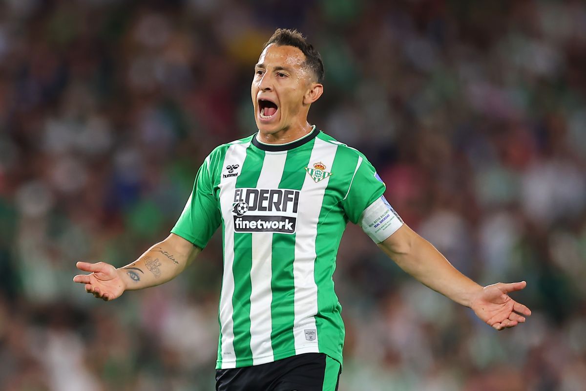 Andrés Guardado spoke about his role at Real Betis during his seventh season at the club