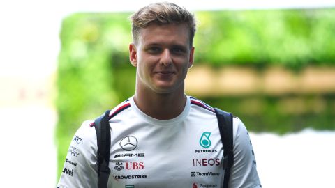 El piloto de reserva de la escudería mercedes Mick Schumacher recorrió las calles de Tokio en las cuales se grabó la película Rápido y Furioso